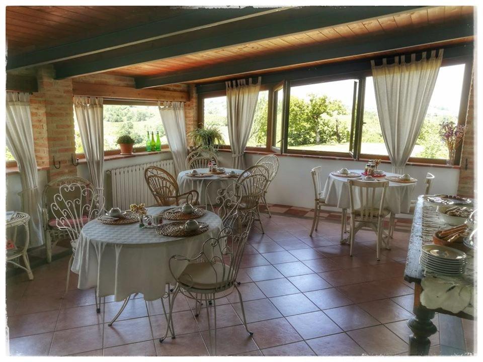 Bed and Breakfast Дом для отпуска На опушке San Damiano al Colle Экстерьер фото
